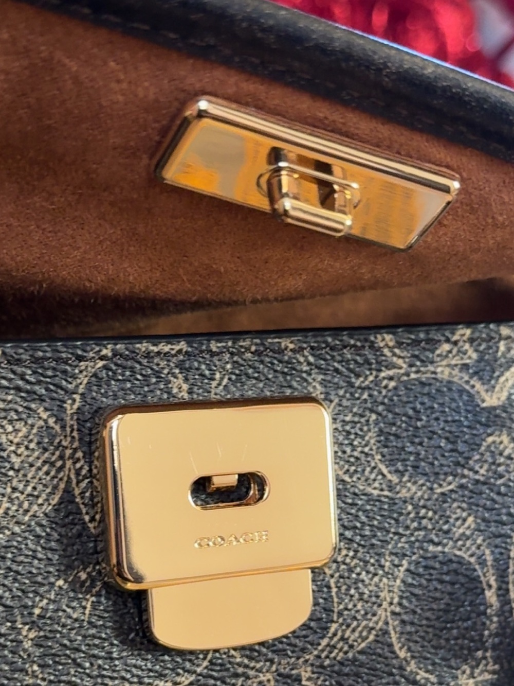 Bridget Flap Shoulder Bag in Loved Signature canvas - Picture 12 of 12
